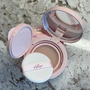 NWB Mally Beauty Flawless Finish Transforming Effect Powder Foundation FAIR